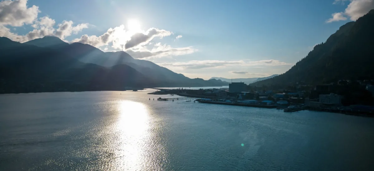 135942-395990-xxuEyFzSxmJf9lM7EHlQbRAUMB32gSUD4u6rcEi82CI-68363e400a244